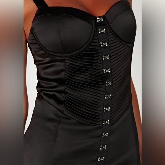Azaria Hook And Eye Mini Dress - Black - Picture 4 of 5